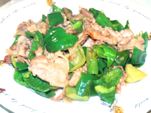 ピーマンと豚こまのオイスター炒め