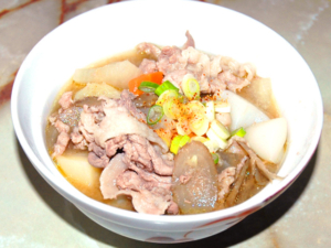 炒めゴボウと豚こまの豚汁