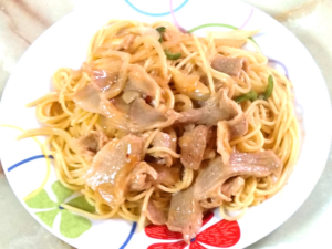 味付けカルビ肉で簡単パスタ