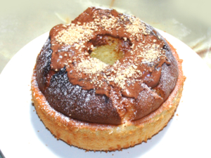 チョコクリーム入りしっとりシフォン