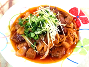 サイコロステーキのチャップ風