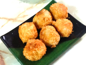 里芋としそ＆チーズコロッケ