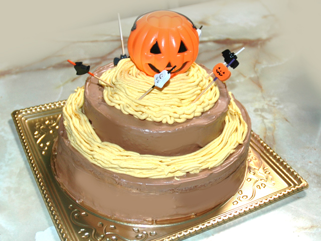 チョコと南瓜の豪華な二段ケーキ