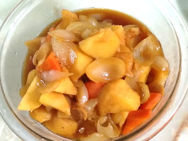 骨付きモモ肉の醤油煮のリメイク煮物