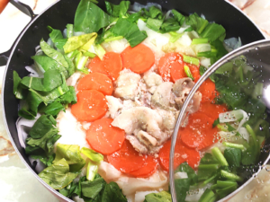 大根と豚こまの味噌ヒラヒラ鍋