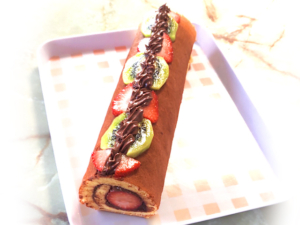 苺と濃厚チョコのクリームロール