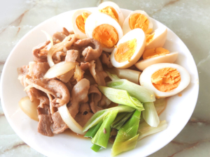 豚バラと卵のチャーシュー仕立て