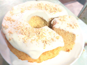 きなこと黒蜜クリームのシフォンケーキ