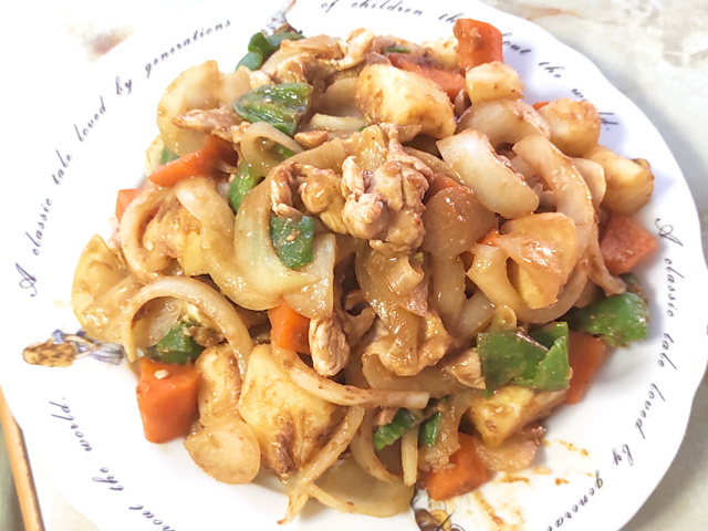 豚こまと根菜のカレールー炒め