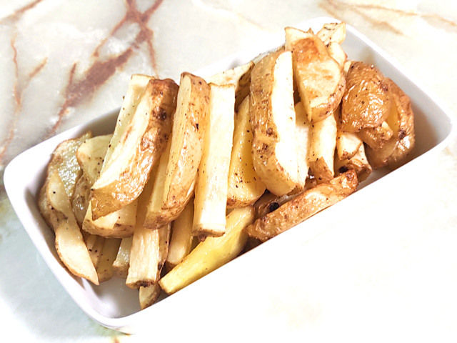 オーブンで焼くフライドポテト