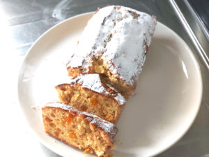 シュトーレン風？三種のドライフルーツパウンド