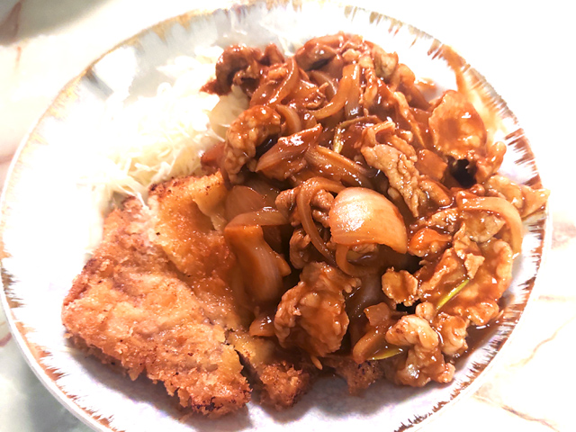 かつやをトンカツで再現！デミトンカツプレート
