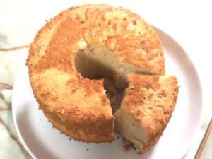 オレンジピール入り紅茶シフォン