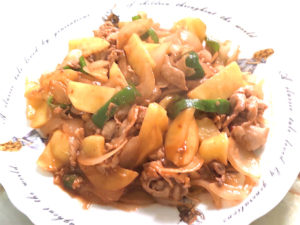 豚こまとポテトのケチャップ炒め