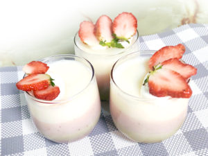 ひな祭りに！菱餅風三色ミルクゼリー