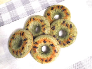 グルテンフリー！よもぎと米粉の焼きドーナツ