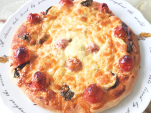 手ごね生地で作る！ピッツァマルゲリータ