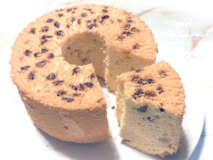 レーズンを散らして！ラム酒風味の大人シフォン