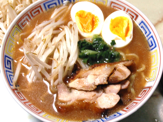 ラーメンのお供に！鶏モモで作る簡単チャーシュー