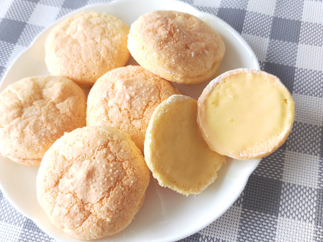 刻みレモンで！レモンクリームのふかふかブッセ