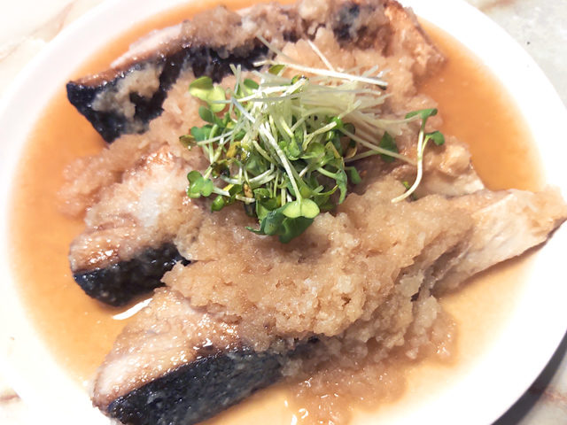 たっぷり大根おろしで！ぶりのみぞれ煮仕立て