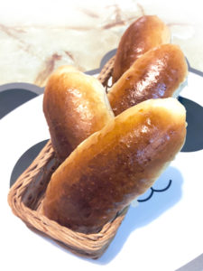 手ごねで作る！シンプルなコッペパン