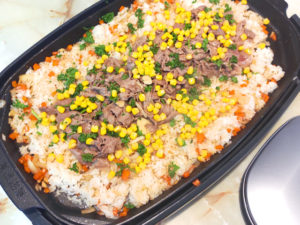 ホットプレートで！牛肉たっぷりのガーリックライス