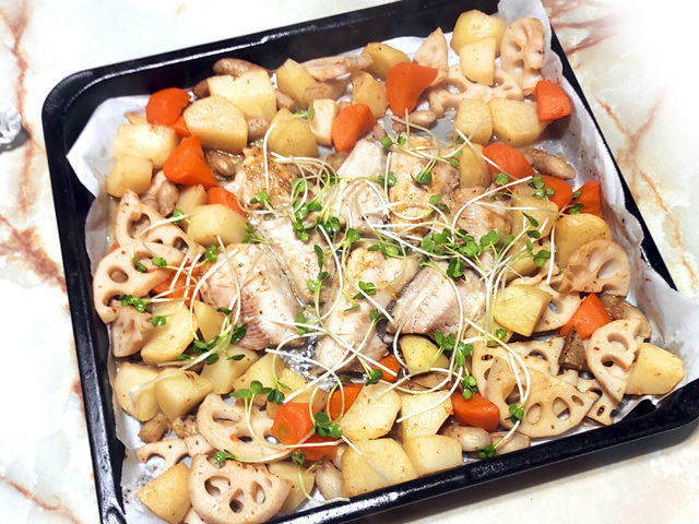 根菜タップリ！ホッケと根菜のオーブン焼き