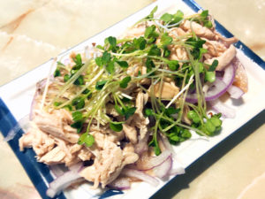 サラダ風！ささみと紫玉ねぎのドレッシングがけ