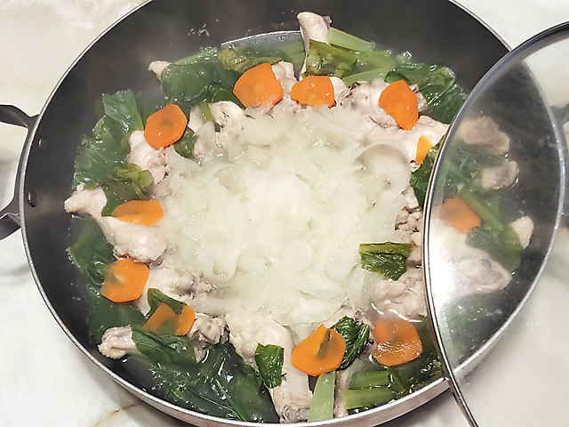 大根消費にも！手羽元と大根の塩ベース鍋