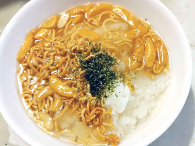 ベビースターラーメンでお茶漬け