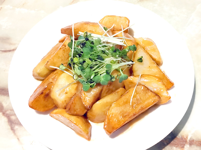 揚げ焼きポテトで！じゃがいもの甘味噌炒め