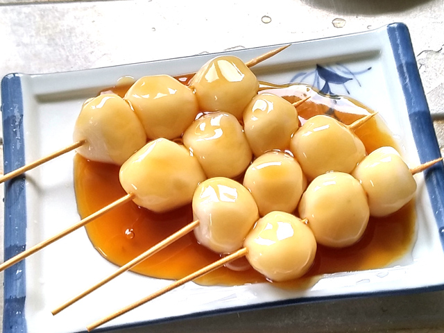 お供えにも!みたらし風の簡単串団子