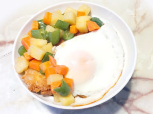 とじないカツ丼！コロコロ野菜乗せ？和風ソースカツ丼