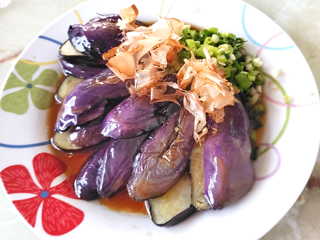 メインはナスだけ！焼きナスのめんつゆ酢がけ