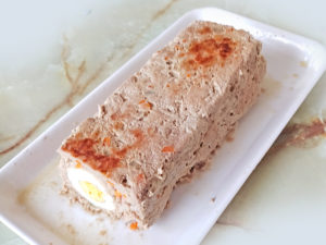 パウンド型で！卵入り！野菜多めのミートローフ