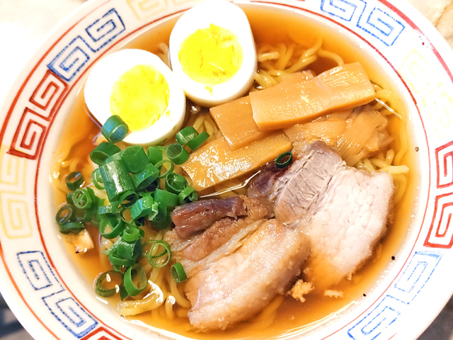 薄口だけどコクがある！手作り醤油ラーメン