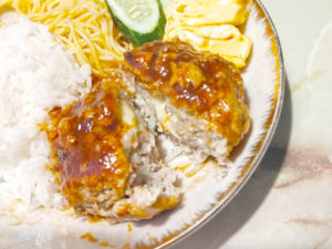 肉々しい！チーズ入り★我が家のハンバーグ