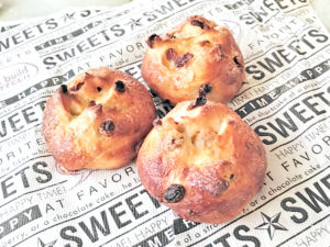 バター香る！ドライレーズンのシュガーパン♪