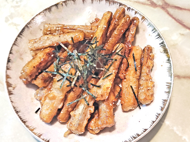 繊維質たっぷり！ごぼうの甘辛天♪