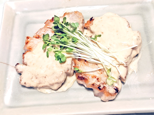 豚ロース肉で！クリーム仕立てのトンテキアレンジ♪