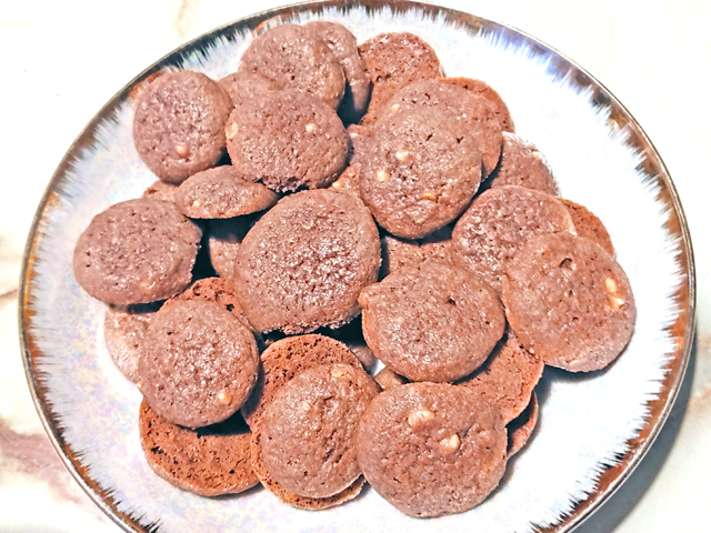 絞り出すから整形いらず！ココアのプチクッキー♪