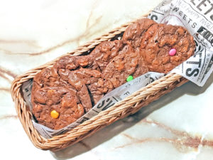 ねっとり甘さが癖に！ダブルクランチチョコクッキー風