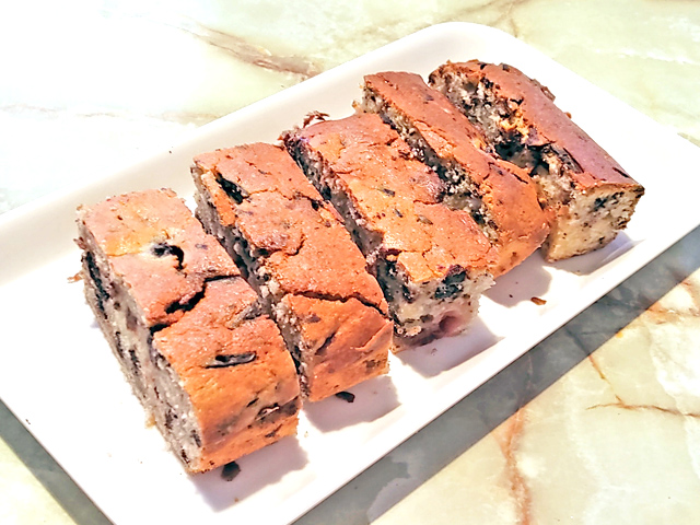 どっしり！濃厚！チョコチャンクバー風ケーキ♪