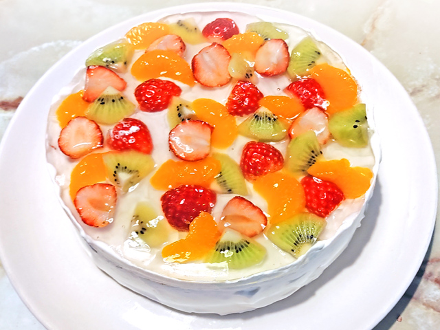 夏におすすめ！フルーツたっぷりのゼリー寄せケーキ♪