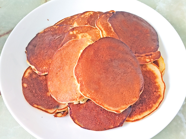 ホットケーキ？メープル＆レモンのドロップスコーン♪