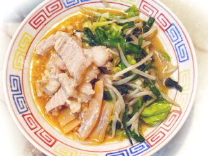 至高の！牛のシマチョウで★モツ味噌ラーメン