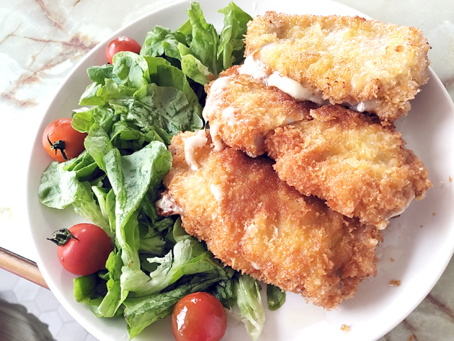 トンカツアレンジ！中からチーズがとろ～りカツ♪