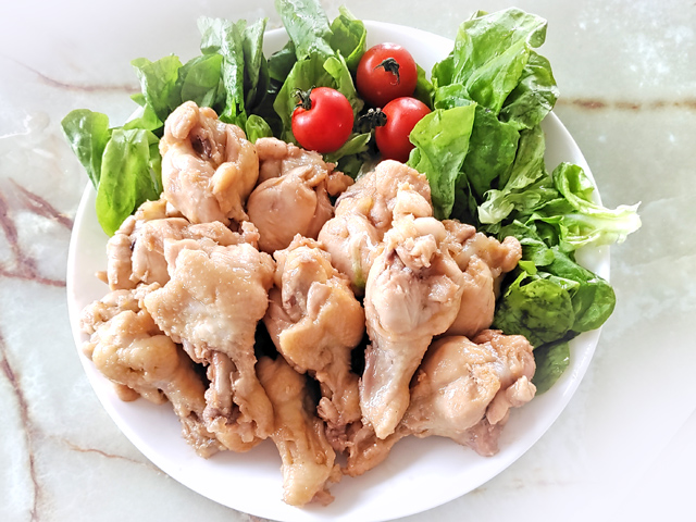 ワンパンで作れる！にんにく香る★手羽元の酸っぱ煮♪