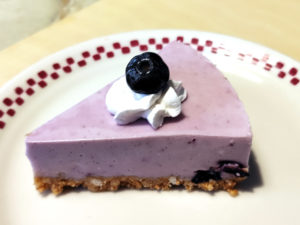 ブルーベリーを使って！シンプルなレアチーズ♪